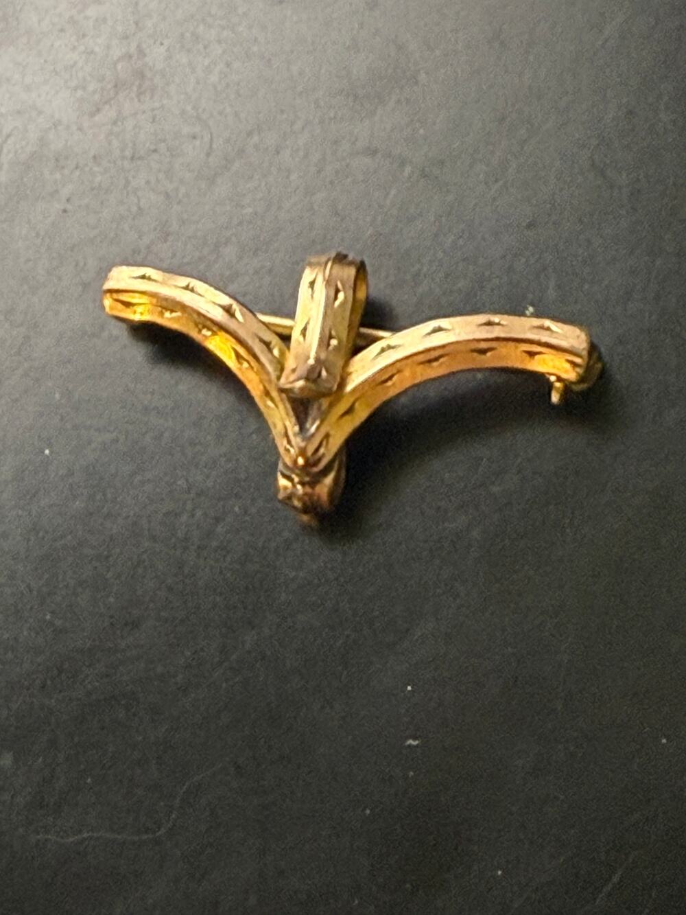 Vintage 9K Gold S&W (Slade & Wolfe) Pin Brooch